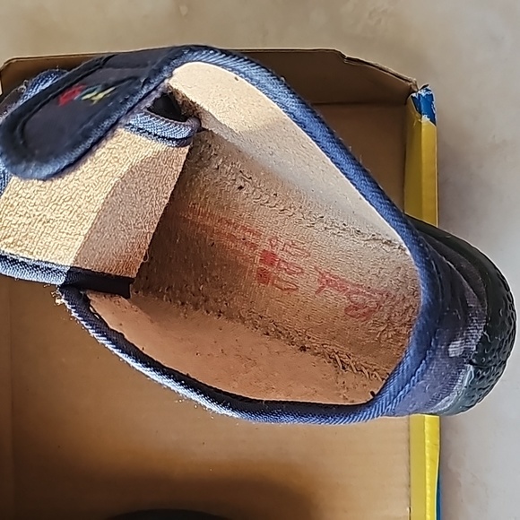 Todler shoes by Becks size 27 EU, equivalent to infants US 10 - Picture 6 of 10